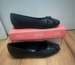 Easy Spirit Black Woven Ballet Flats